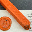 Laden Sie das Bild in den Galerie-Viewer, Siegelwachs (flexibel) mit Docht, Einzelstange, Orange