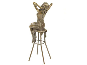 Bronze Figur Madlen